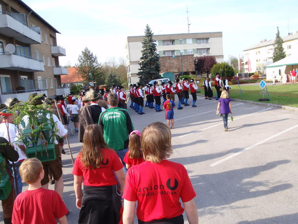 Maibaum Aufstellen in Stadl-Paura - 