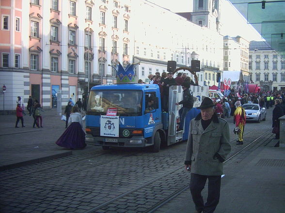 Faschingsumzug in linz. - 