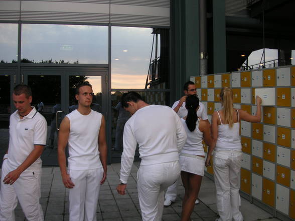 sensation-white 2005 - 