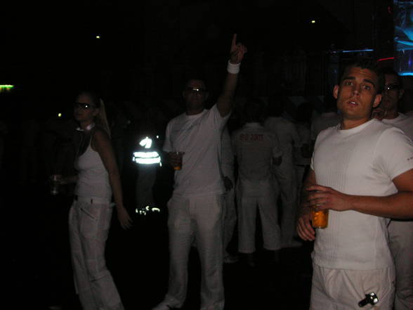 sensation-white 2005 - 