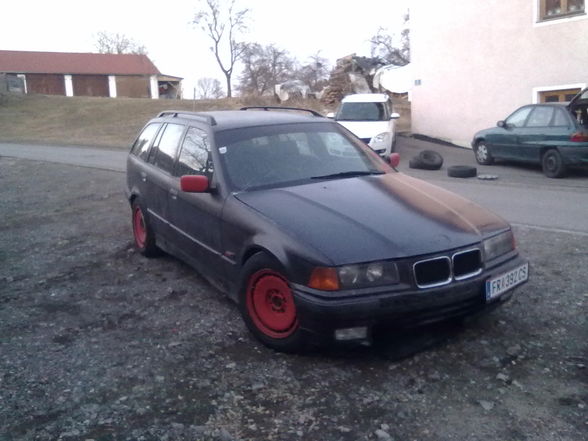 BMW - 