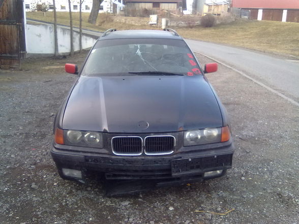 BMW - 