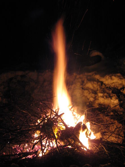 Wunderschönes Lagerfeuer - 