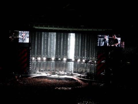 U2 Vertigo-Tour 2005 - Live in Wien - 