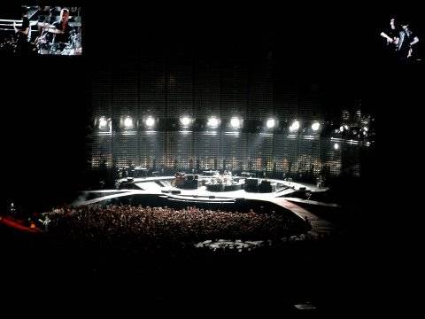 U2 Vertigo-Tour 2005 - Live in Wien - 