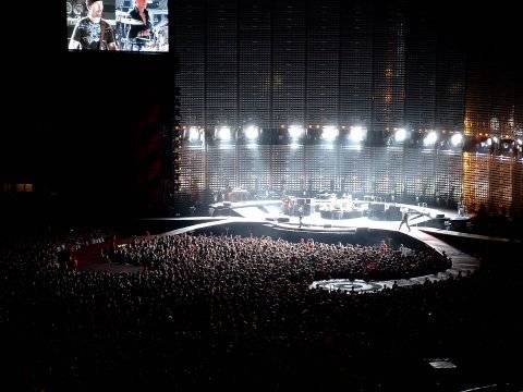 U2 Vertigo-Tour 2005 - Live in Wien - 