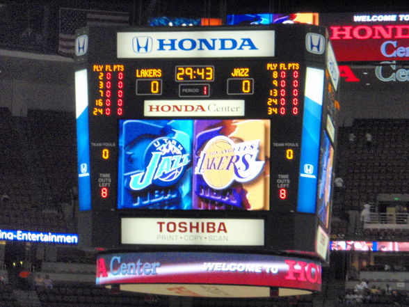 LA Lakers - 