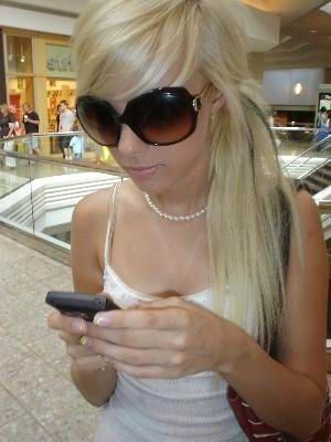 i mit BlOnDe HaArE - 