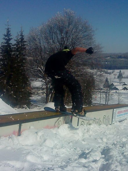 Snowboarden :) - 