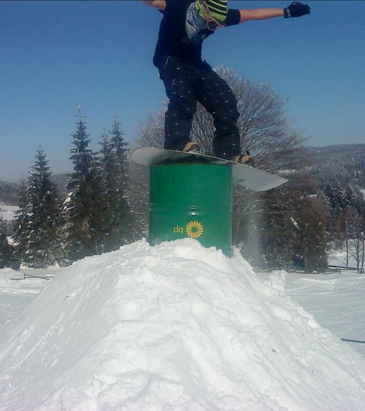 Snowboarden :) - 