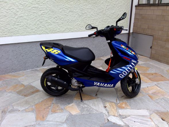 moped - 