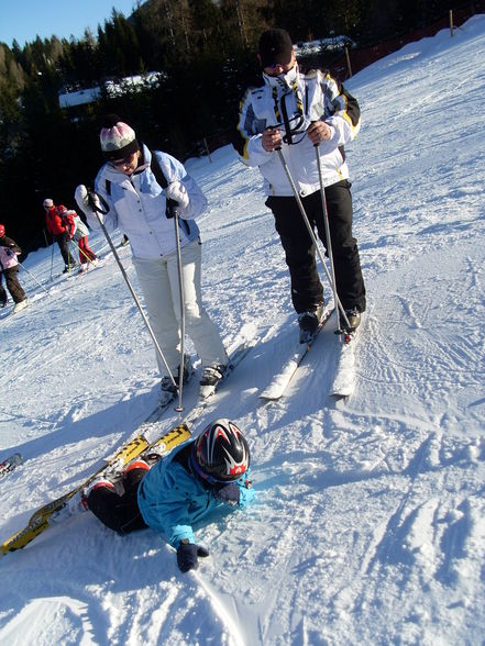 erstes skifahren der saison - 