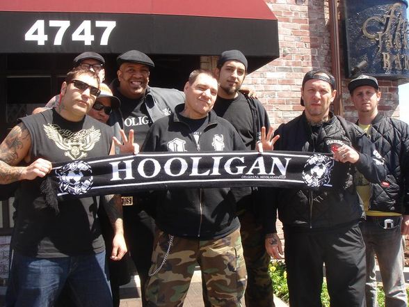 Holligans - 