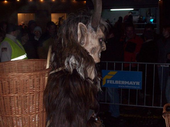 perchtenlauf schärding, 08.12.10 - 