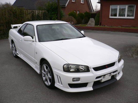 Nissan Skyline R34  - 