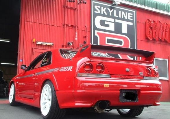 Nissan Skyline R33 - 