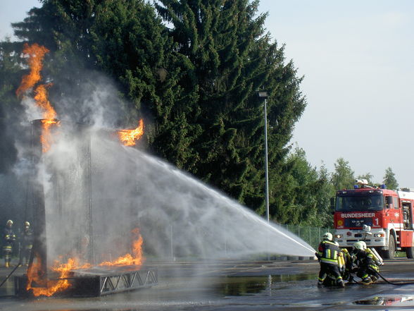 Flughafen Feuerwehr - 