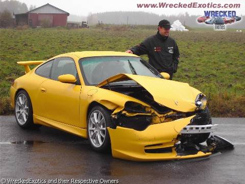 crashed dreamcars - 