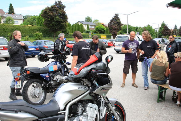 Aktion BIKERBLUT - Spende an LKH Steyr - 