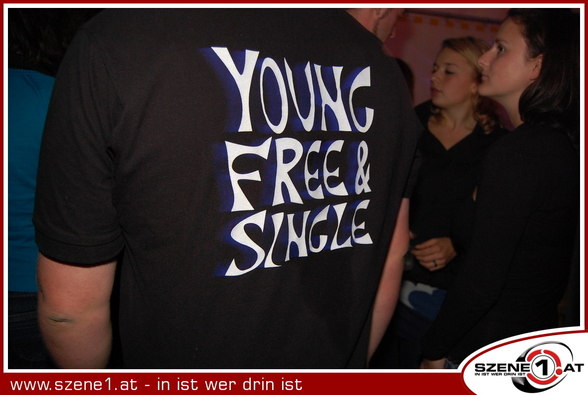 YoUnG, FrEe & SiNgLe ClUbBiNg 07 - 