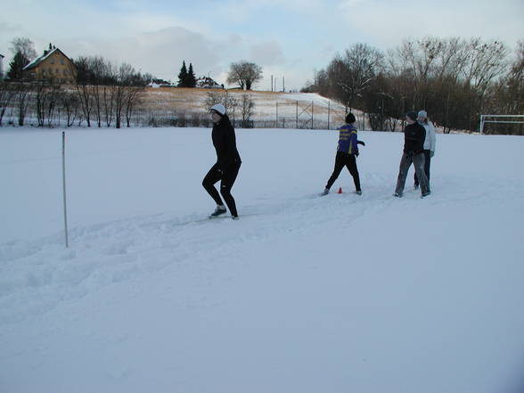 Leichatlethik im schnee ... :) - 