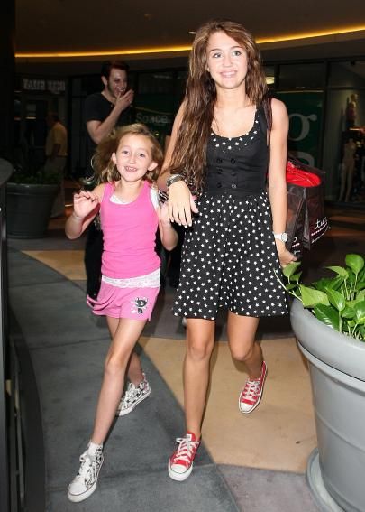 Miley Cyrus - 