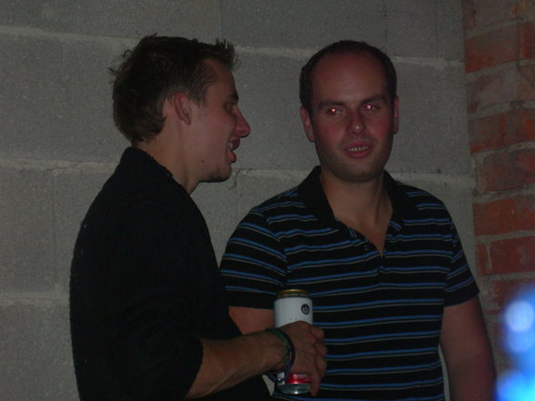 geb. roach & hatsch 2 - 