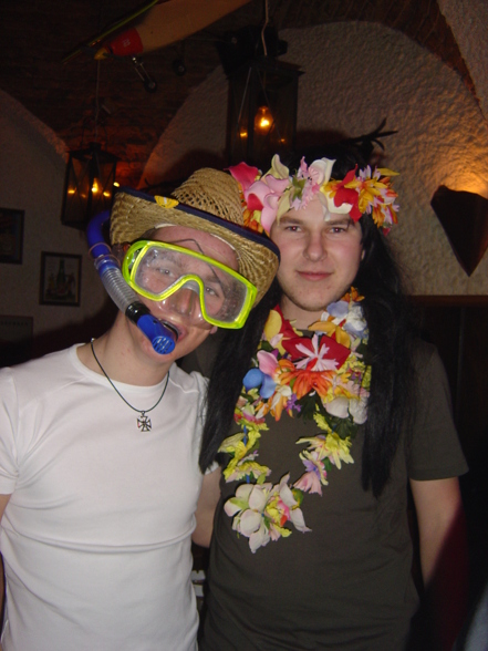 Hawaii-Party beim Kreuzer - 