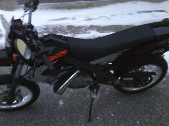 Moped - 