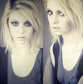 Taylor Momsen - 