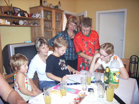 Family und Co KG - 