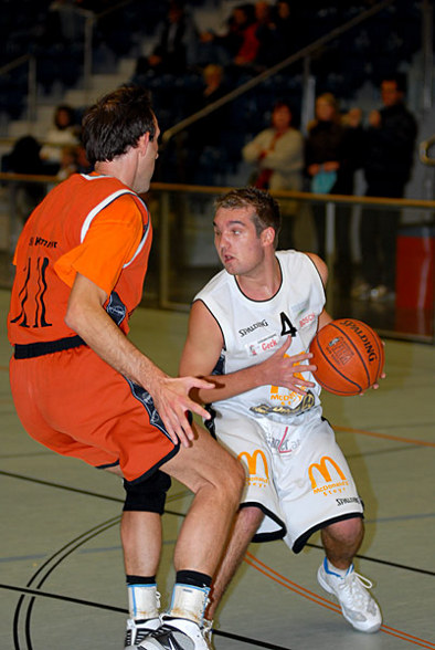 Basketball - 