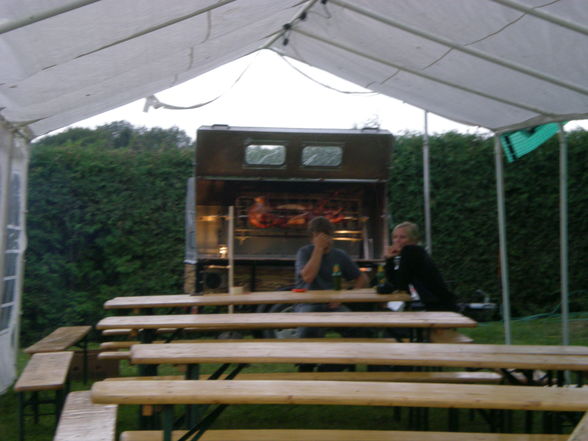 SAUGRILLPARTY MICHI UND HUBI - 