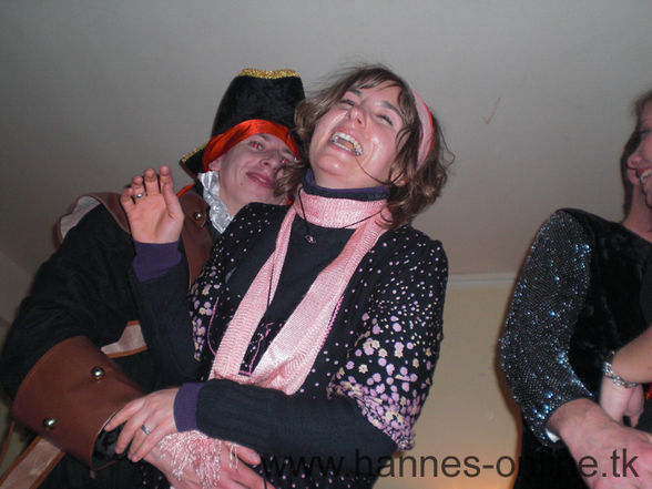 ~*fAsChInG HIPPIE bus 2009* ~ - 