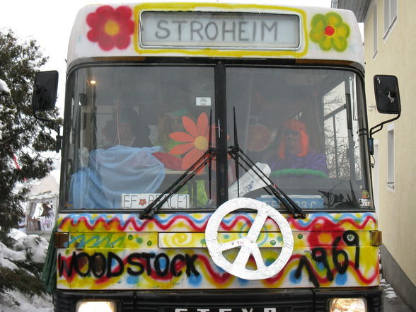 ~*fAsChInG HIPPIE bus 2009* ~ - 