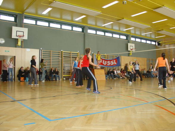 Volleyballturnier 2006 in meiner Schule - 