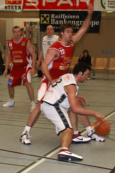 Basketball - 