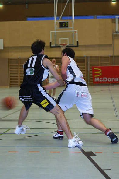 Basketball - 