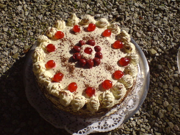 MeI eRsTe ToRtE ( so ane zum essen) - 