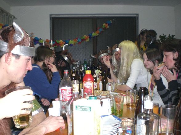 Fasching 2010 & Birgs Birthday - 