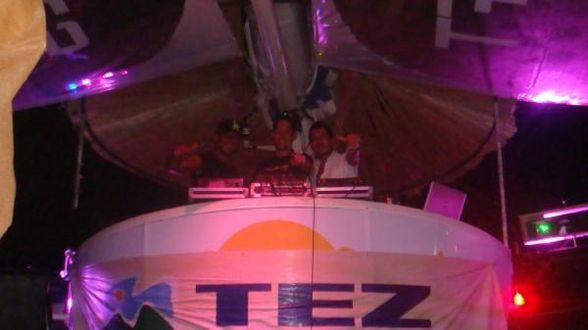 ON TOUR - 