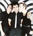 ~#+~*|<!!!GrEeN dAy!!!>|*~+#~ 2600212