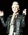 P!NK live Burg Clam 24261534