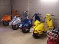 ***Vespa*** 38005197