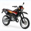 GeIlE MopEds 8339854