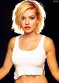 Elisha Cuthbert 11992213