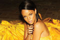 Rihanna 30550697