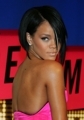 Rihanna 32799357