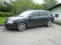 Audi und  32074364