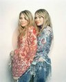 Olsen Twins 24020069